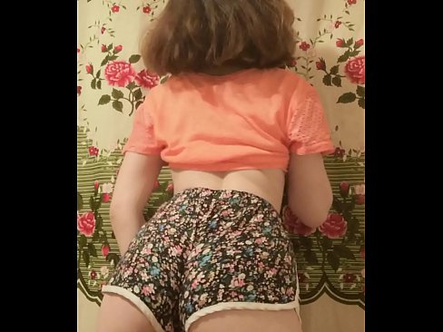 ❤️ Sexy na batang babe na hinuhubad ang kanyang shorts sa camera ❤❌ super porn sa amin ❌️❤