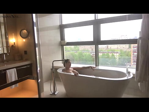 ❤️ Napakalaking babe madamdamin jerking off ang kanyang puki sa banyo ❤❌ super porn sa amin ❌️❤